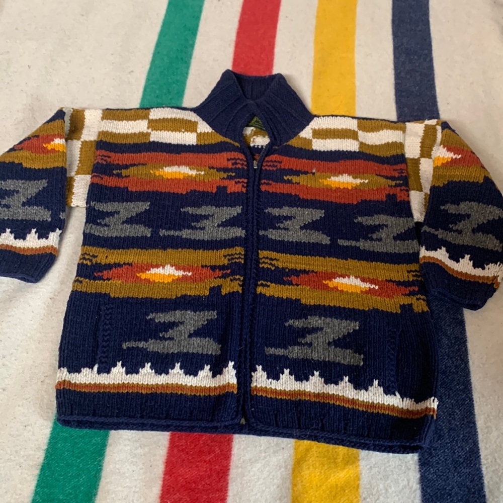 Vintage 100% Wool Handknit Ecuadorian Sweater. XL